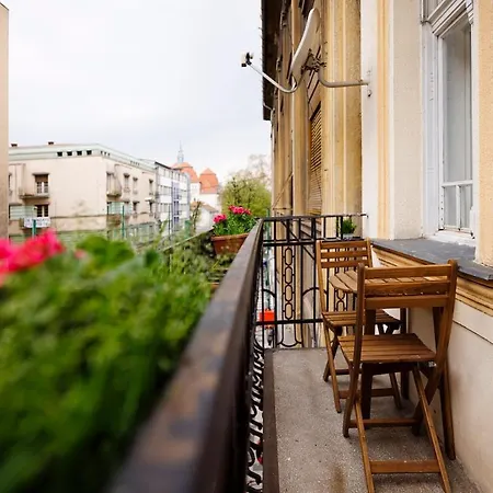 #cozy Nest With Balcony Timisoara